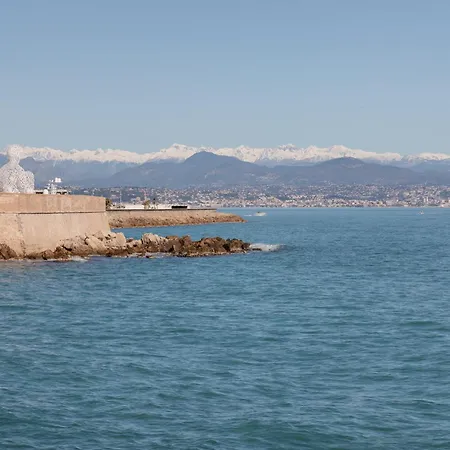 Jardin Pauline 2 Pieces Balcon Proche شقة