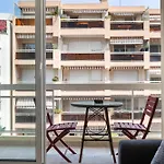 Poincare 2 Pièces Balcon Proche Appartement