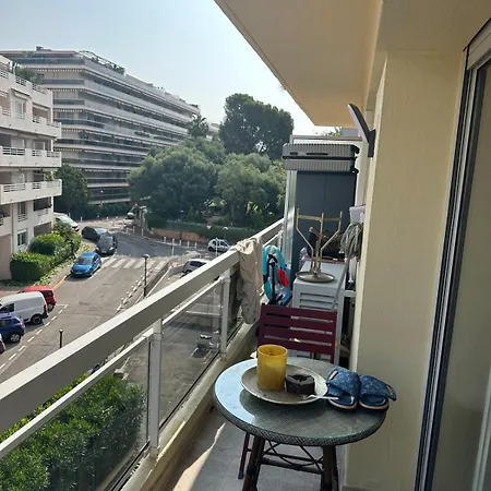 Poincare 2 Pieces Balcon Proche *
