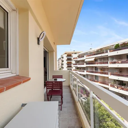 Jardin Pauline 2 Pieces Balcon Proche *