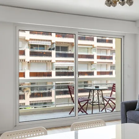 Poincare 2 Pieces Balcon Proche Apartment Juan-les-Pins
