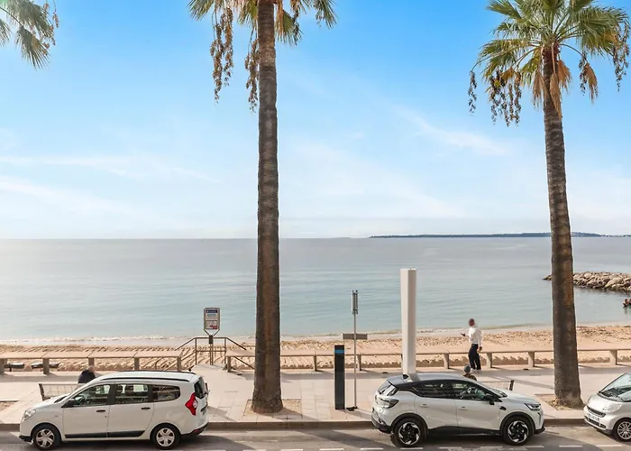 Poincare 2 Pièces Balcon Proche * Juan-les-Pins